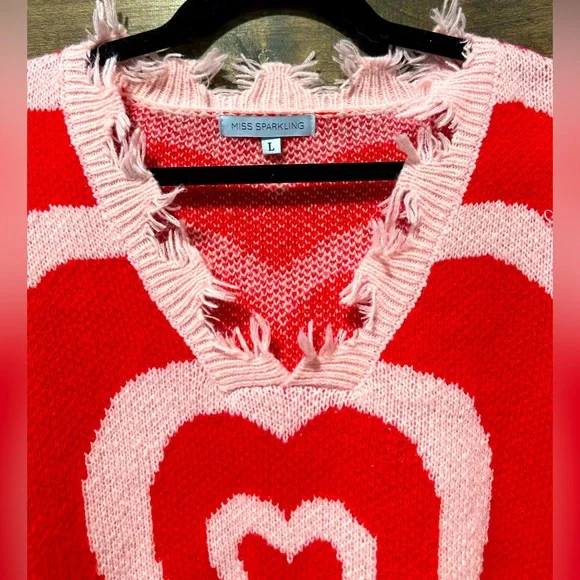 NWOT Miss Sparkling Pink & Red Frayed Heart Sweater Sz L - Picture 6 of 13